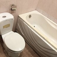 Hanowood Homestay & Travel