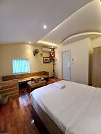 Hanowood Homestay & Travel