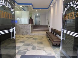 Nébias Palace Hotel