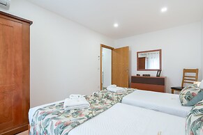 Casas da Petisqueira 61 - Paredes-Oporto