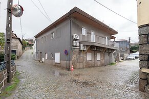 Casas da Petisqueira 61 - Paredes-Oporto