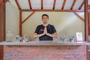 OYO Life 90301 Hidden Village Uluwatu