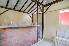 OYO Life 90301 Hidden Village Uluwatu