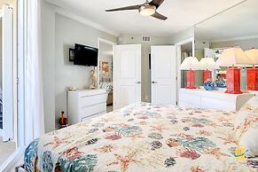 Beachfront Oceania Beach Club Complex