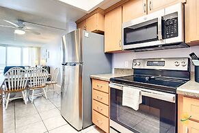 Beachfront Oceania Beach Club Complex