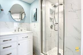 Beachfront Oceania Beach Club Complex