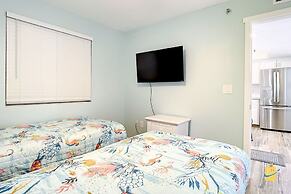 Beachfront Oceania Beach Club Complex