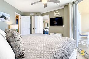 Beachfront Oceania Beach Club Complex