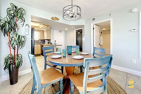 Beachfront Oceania Beach Club Complex