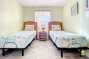 Beachfront Oceania Beach Club Complex