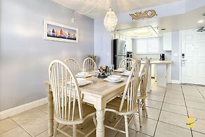 Beachfront Oceania Beach Club Complex