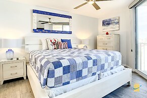 Beachfront Oceania Beach Club Complex