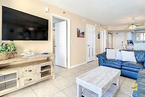 Beachfront Oceania Beach Club Complex