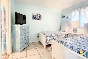 Beachfront Oceania Beach Club Complex