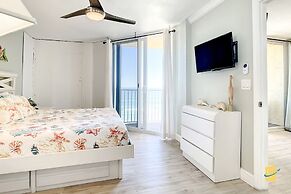 Beachfront Oceania Beach Club Complex