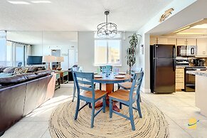 Beachfront Oceania Beach Club Complex