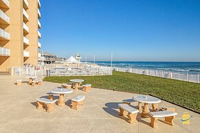 Beachfront Oceania Beach Club Complex