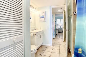 Beachfront Oceania Beach Club Complex