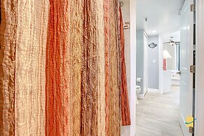 Beachfront Oceania Beach Club Complex