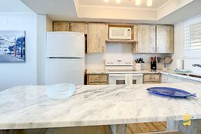 Beachfront Oceania Beach Club Complex