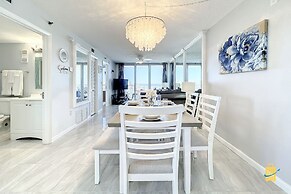 Beachfront Oceania Beach Club Complex