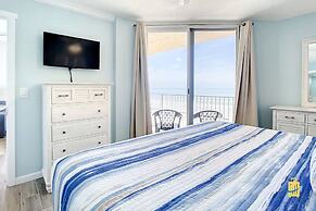 Beachfront Oceania Beach Club Complex