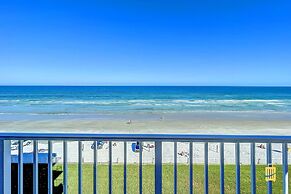 Beachfront Oceania Beach Club Complex