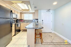 Beachfront Oceania Beach Club Complex