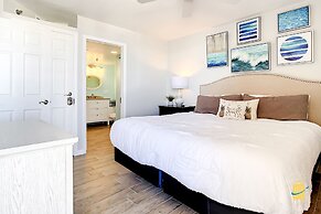 Beachfront Oceania Beach Club Complex