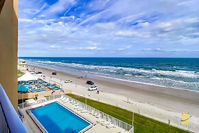 Beachfront Oceania Beach Club Complex