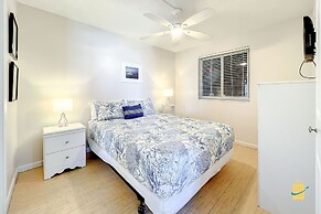 Beachfront Oceania Beach Club Complex