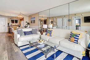 Beachfront Oceania Beach Club Complex