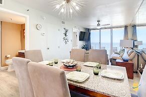 Beachfront Oceania Beach Club Complex