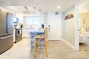 Beachfront Oceania Beach Club Complex