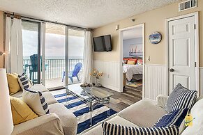 Beachfront Oceania Beach Club Complex