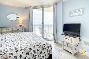 Beachfront Oceania Beach Club Complex