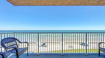 Beachfront Oceania Beach Club Complex