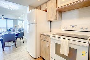 Beachfront Oceania Beach Club Complex