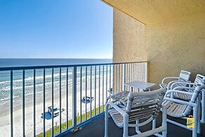 Beachfront Oceania Beach Club Complex