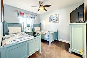 Beachfront Oceania Beach Club Complex