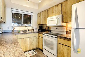 Beachfront Oceania Beach Club Complex