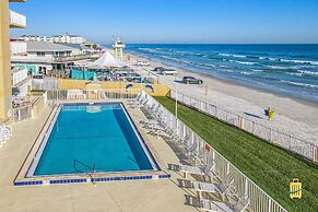 Beachfront Oceania Beach Club Complex