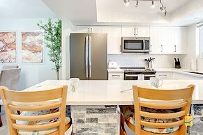 Beachfront Oceania Beach Club Complex