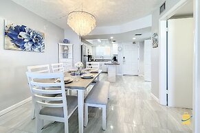 Beachfront Oceania Beach Club Complex