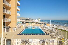 Beachfront Oceania Beach Club Complex