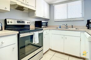 Beachfront Oceania Beach Club Complex