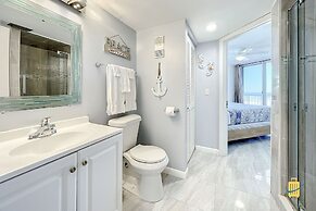 Beachfront Oceania Beach Club Complex