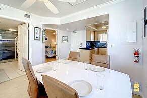 Beachfront Oceania Beach Club Complex