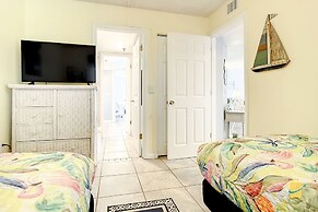 Beachfront Oceania Beach Club Complex