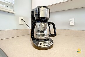 Beachfront Oceania Beach Club Complex